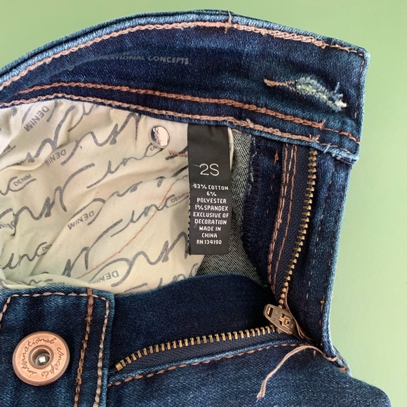 Inc. Denim Jeans. Size 2 short. - Picture 6 of 8